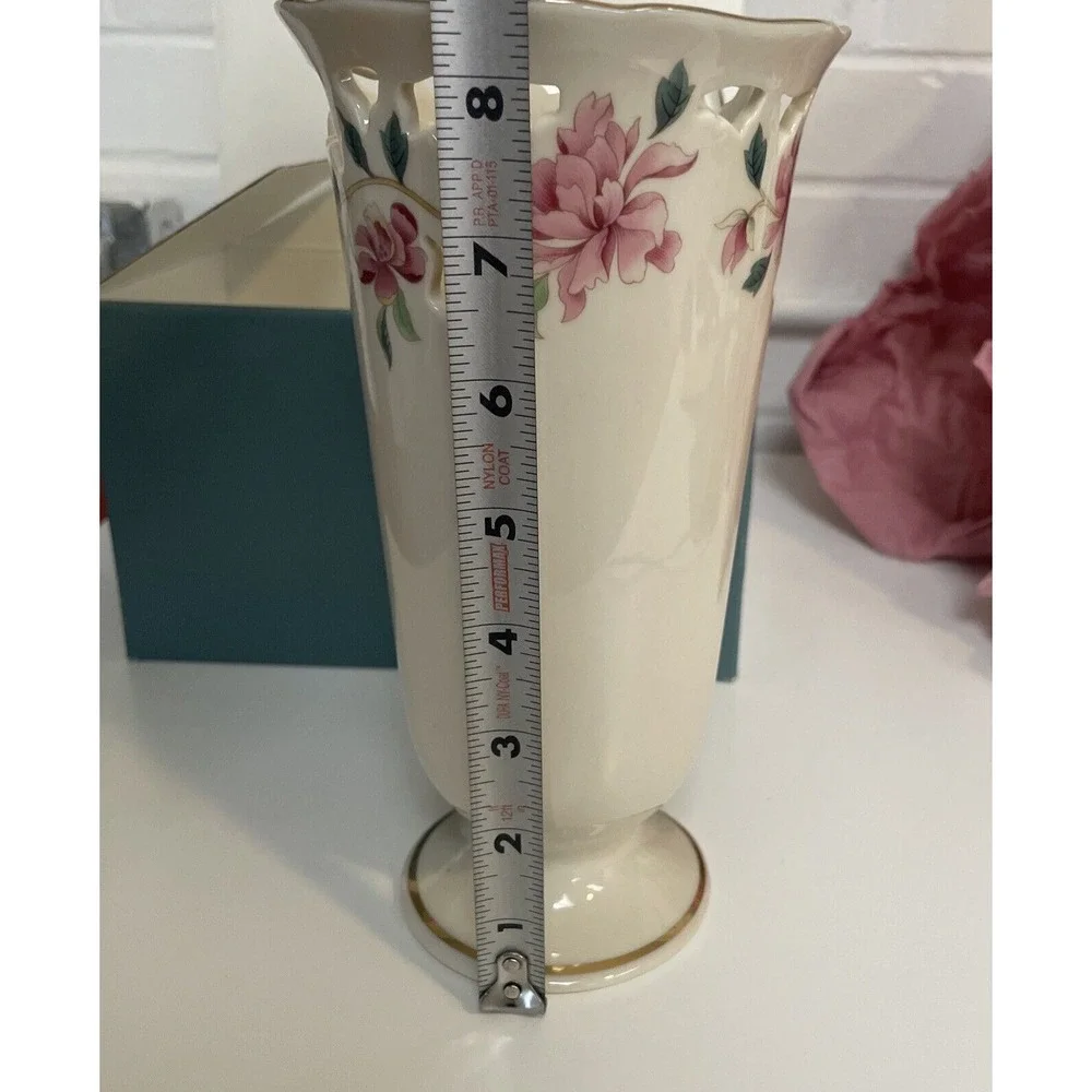 LENOX Pierced PORCELAIN‎ VASE BARRINGTON COLLECTION Pink Flora 8.5